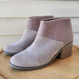 Toms Lacy gray suede booties